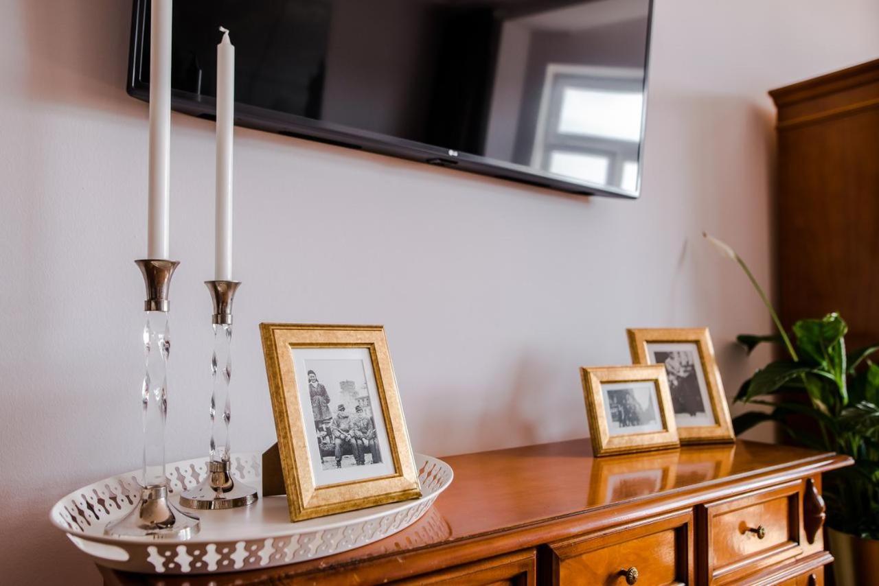 Halby Luxury Rooms Chmielna 73B Warsaw Ngoại thất bức ảnh