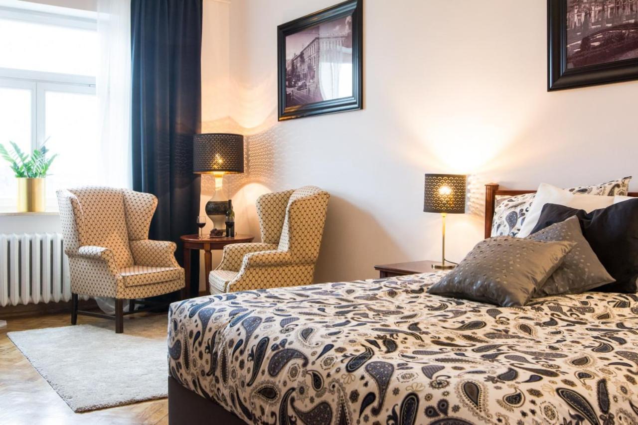 Halby Luxury Rooms Chmielna 73B Warsaw Ngoại thất bức ảnh